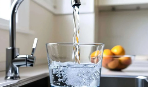 why does florida water smell like sulfur